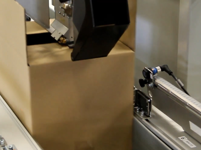 快递自动打包机：解放你的双手，，，，，提升物流效率