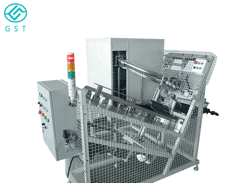 自动衣架插钩机提升衣架制造企业产能与品质